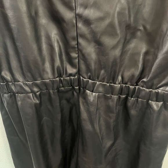 Evereve Black Sleek Jumpsuit - Picture 8 of 9